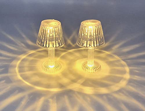 Spetebo LED Mini Tischleuchte warm weiß in Kristall Optik - konisch / 12 cm - Kleine moderne Deko Tisch Lampe Batterie betrieben - Dekoleuchte Stimmungslicht Diamant Look kabellos