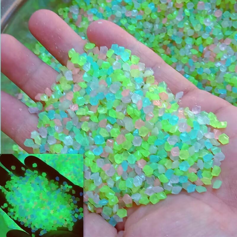 KARLOR 6000 Stück Bunt Sand Leuchtende Kleiner Kies bunt Leuchtsand Nachtleuchtend Steine Floureszierende Pebble Steine für Aquarium Gartenarbeit Dekorsteine Aquascape 3-5 mm/150g